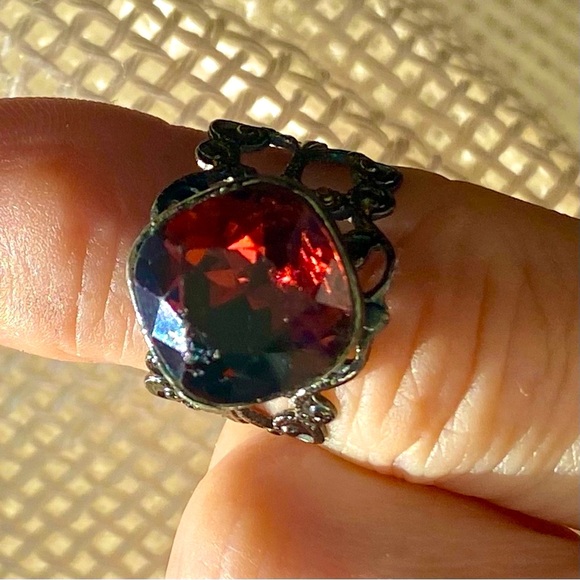 Tiara Misu crystal ornate ring - Picture 2 of 13